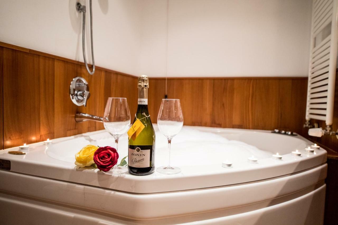 Airguest Crocetta Loft Apartment มิลาน ภายนอก รูปภาพ